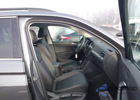 2020 Volkswagen Tiguan 2.0T Se/2.0T Se R-Line Black/2.0T Sel z USA, uszkodzony, nr VIN 3VV2B7AX0LM094892